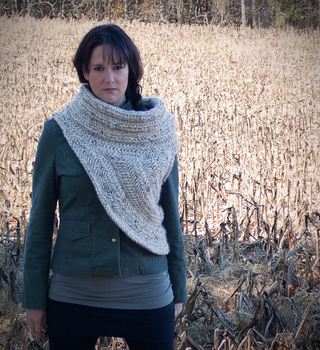 Illustration for article titled Knit your own Katniss cowl!